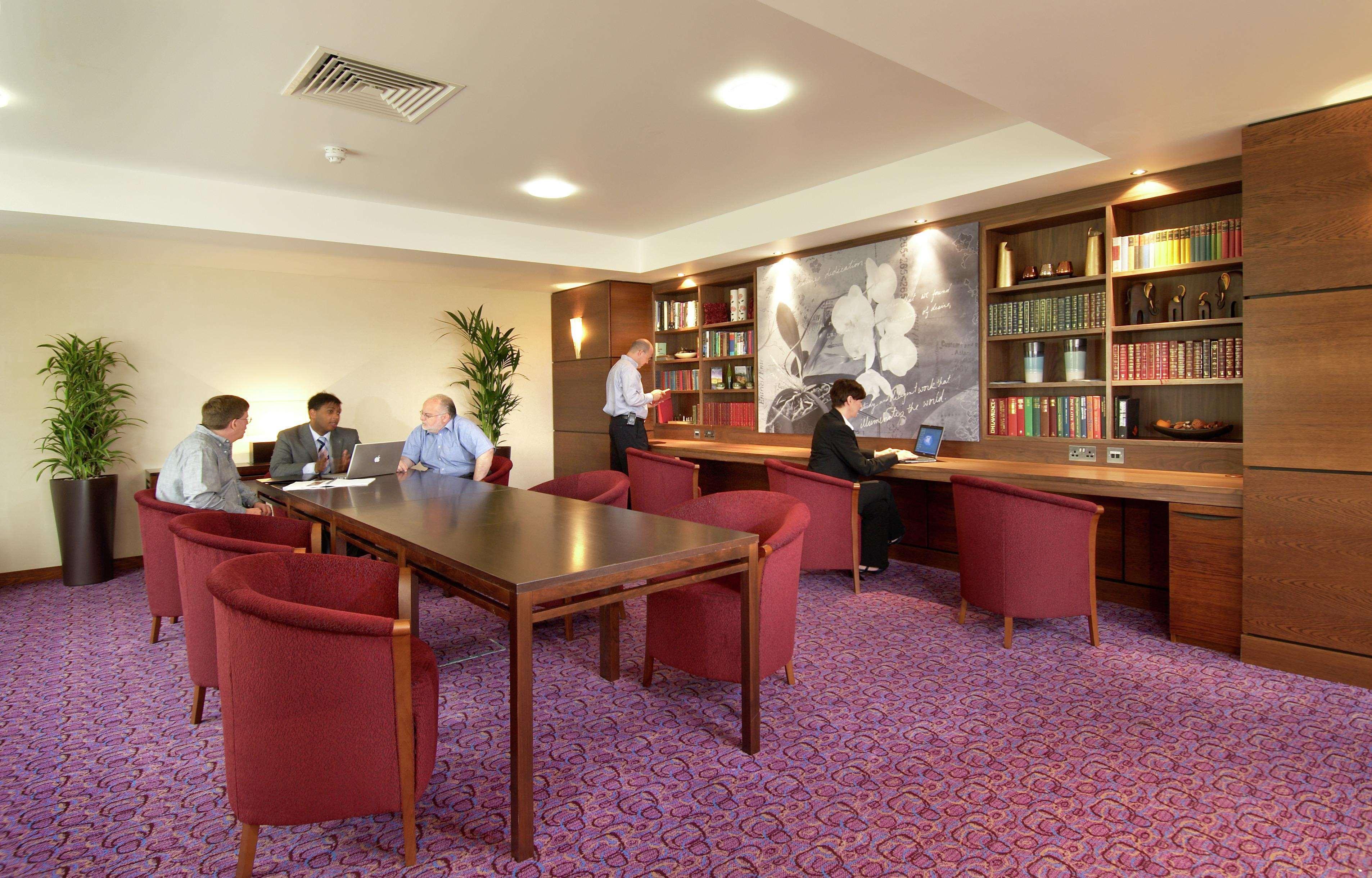 Hampton By Hilton Corby 호텔 외부 사진