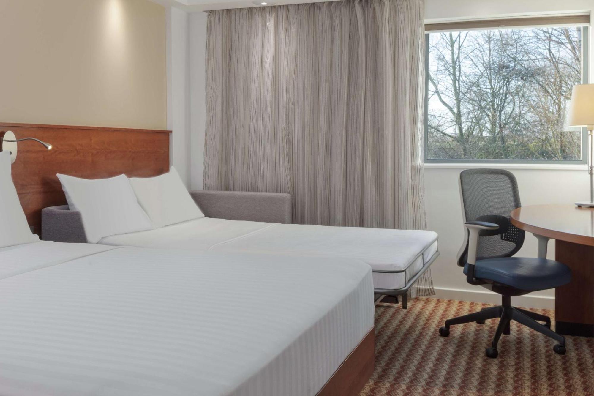 Hampton By Hilton Corby 호텔 외부 사진