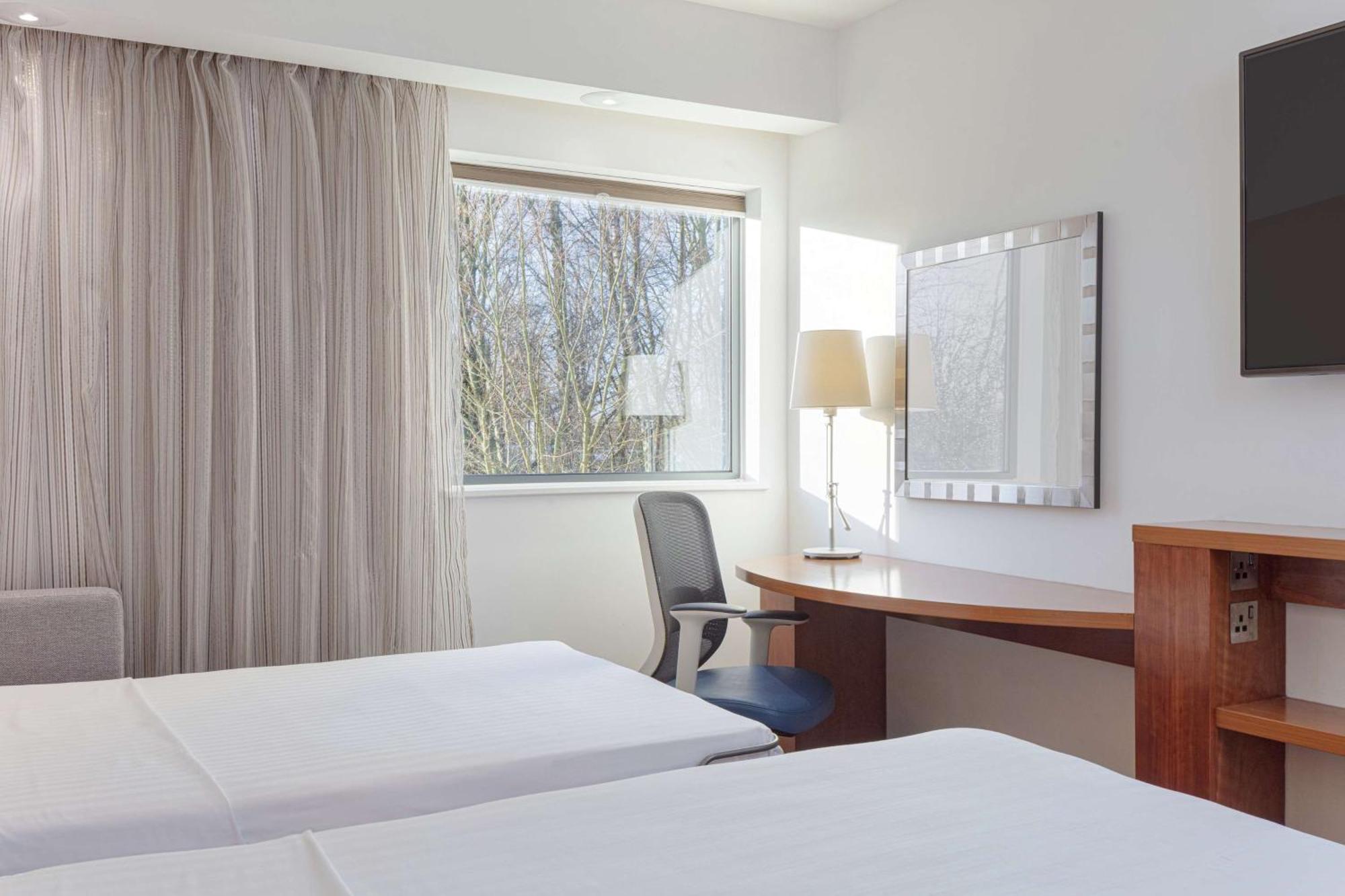 Hampton By Hilton Corby 호텔 외부 사진