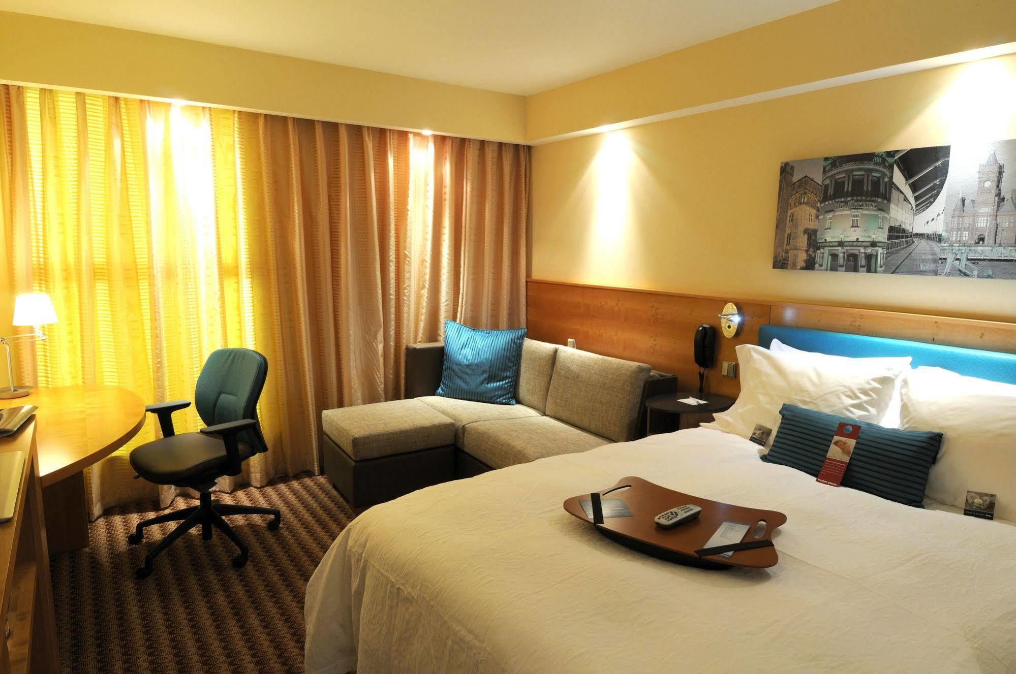Hampton By Hilton Corby 호텔 외부 사진