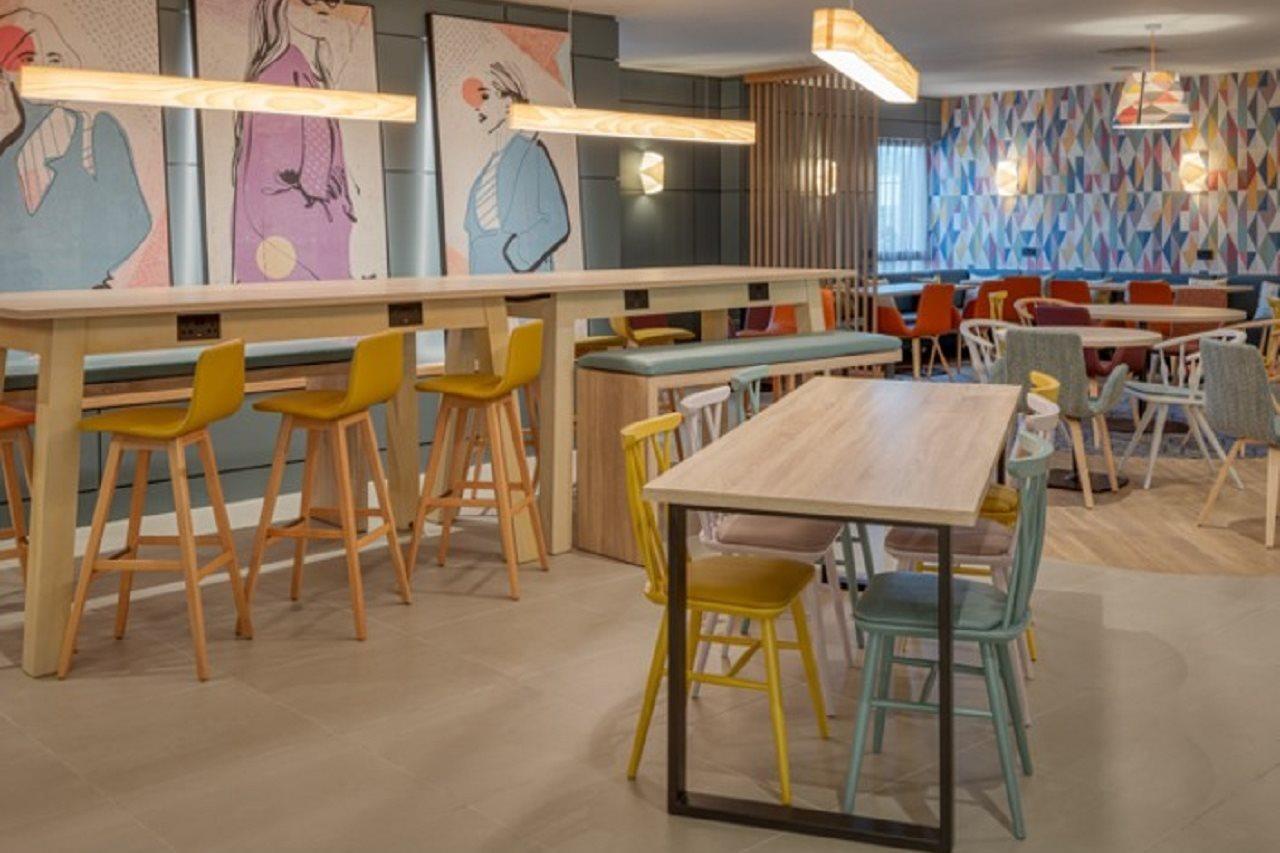 Hampton By Hilton Corby 호텔 외부 사진